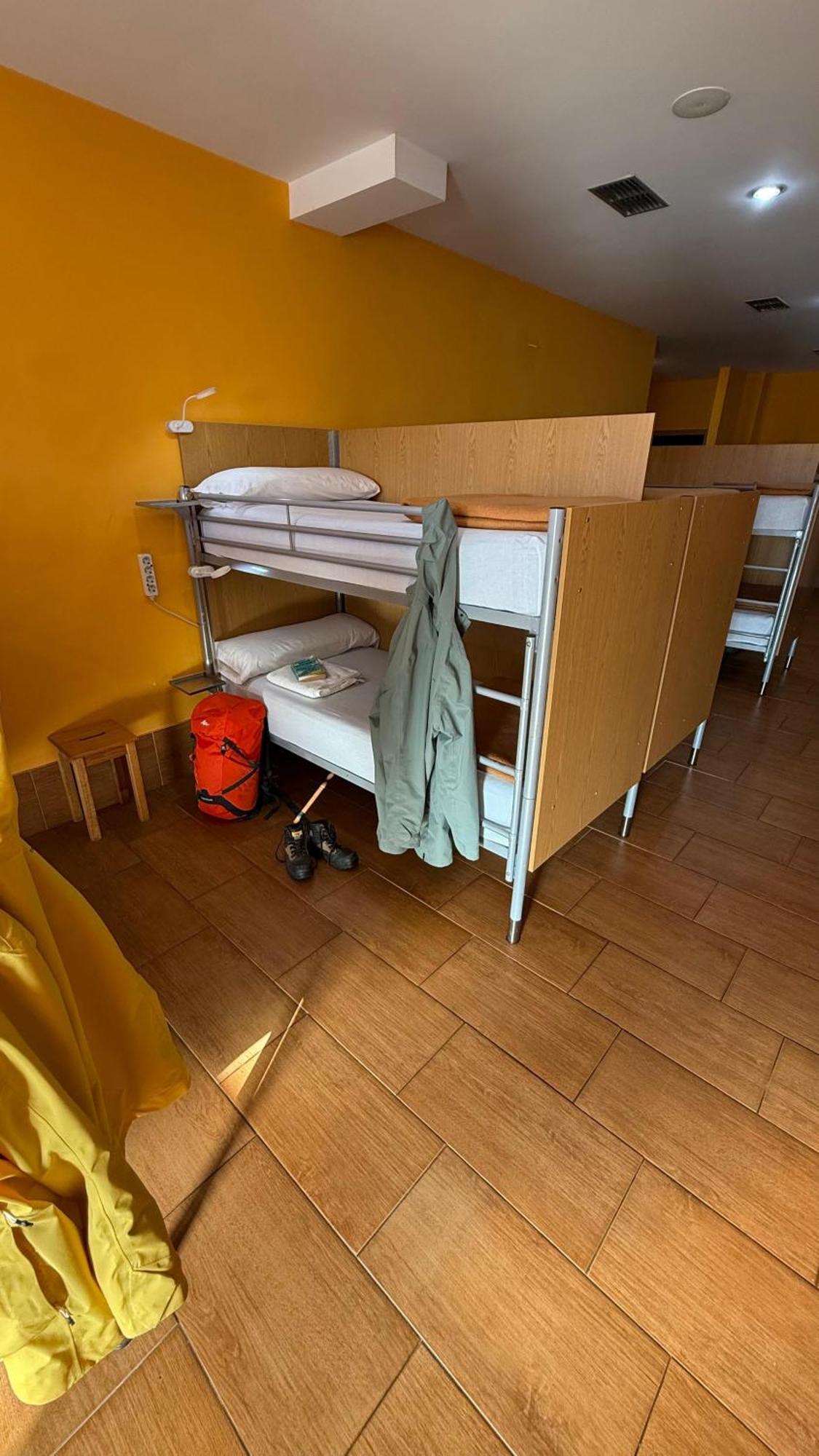 Albergue Lecer Sobrado Porta Esterno foto